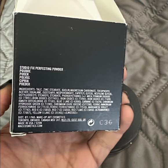 MAC Studio Fix Perfecting Powder Medium Plus - Picture 6 of 7